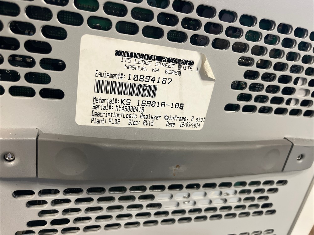 Agilent 16901A Logic Analysis System with Cables