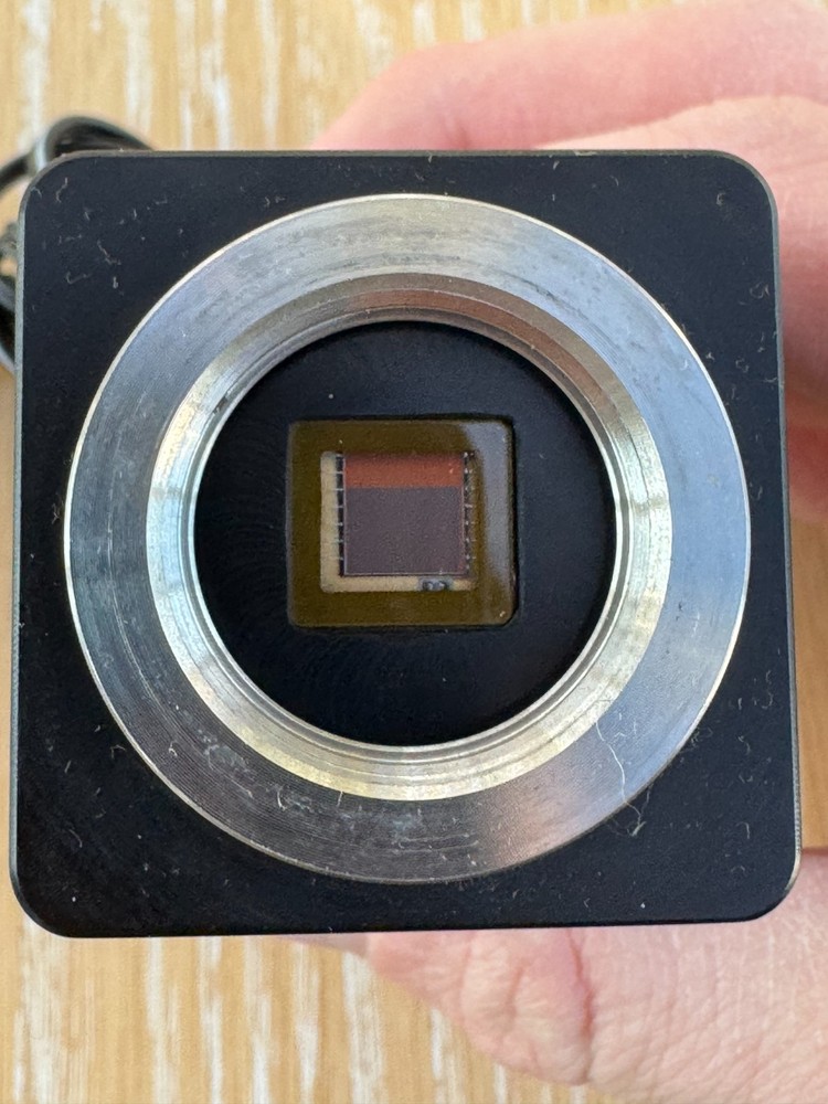 Raptor Photonics Hawk 247 EMCCD Camera