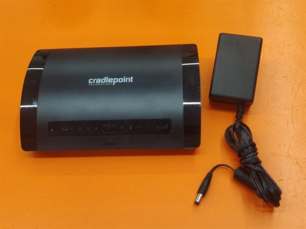 ⭐️⭐️⭐️⭐️⭐️ CradlePoint MBR95 Black Wireless Router & Power Adapter Bundle