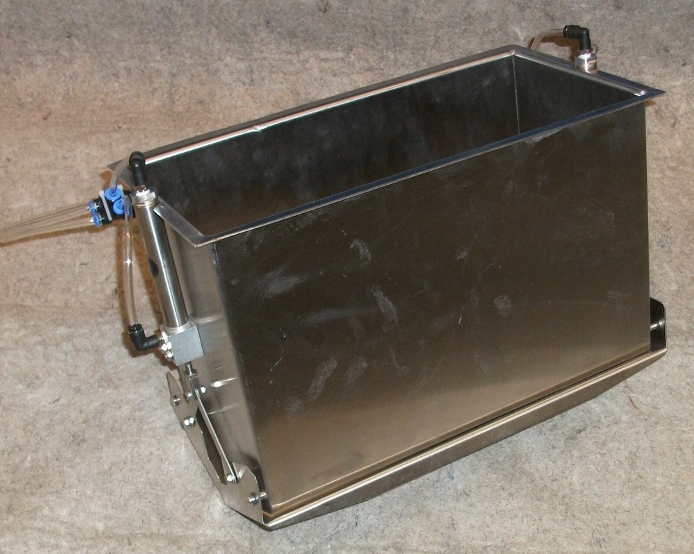 PNEUMATIC CYLINDER OPERATED PACKAGING DUAL DUMP HOPPER RECTANGULAR STAINLESS NEW