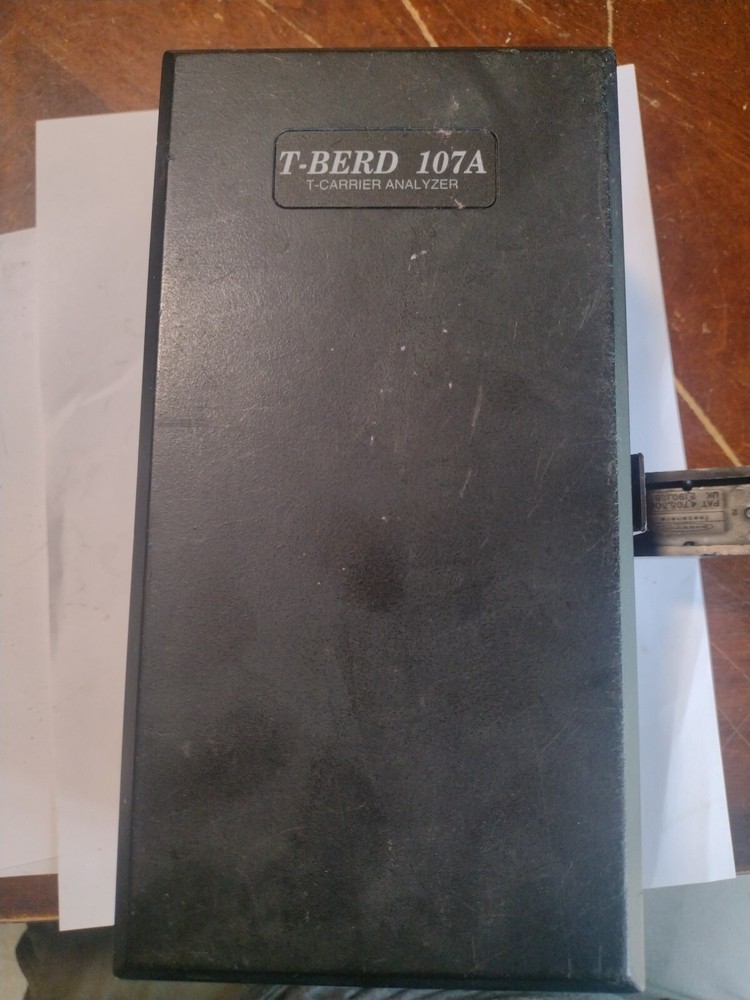 T-BERD 107A, T-CARRIER ANALYZER.