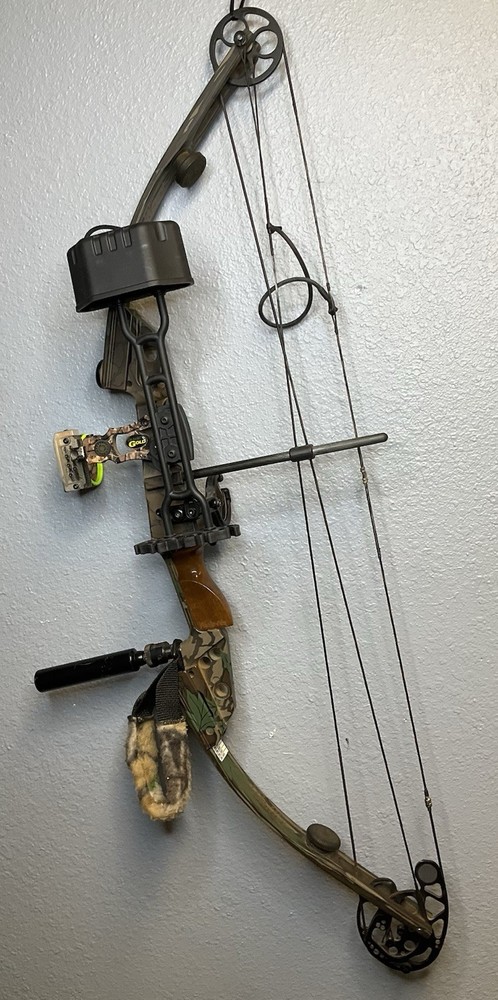 Mathews SoloCam Compound Bow LH Package Feather-Max Grip Hunting Bow