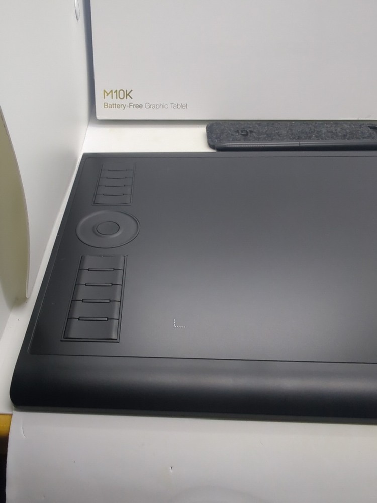 GAOMON M10K 2018 Version Graphic Drawing Tablet Battery-Free W/ Box + Inserts