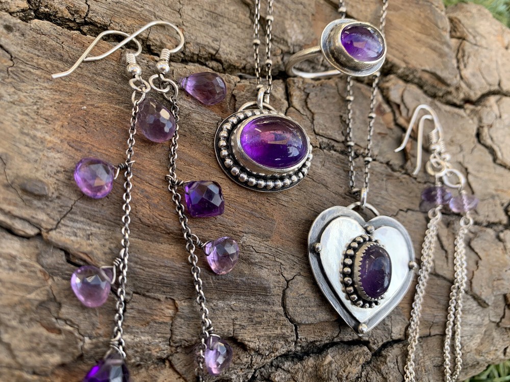 Sterling Silver - Solitaire Amethyst Ring Size 6