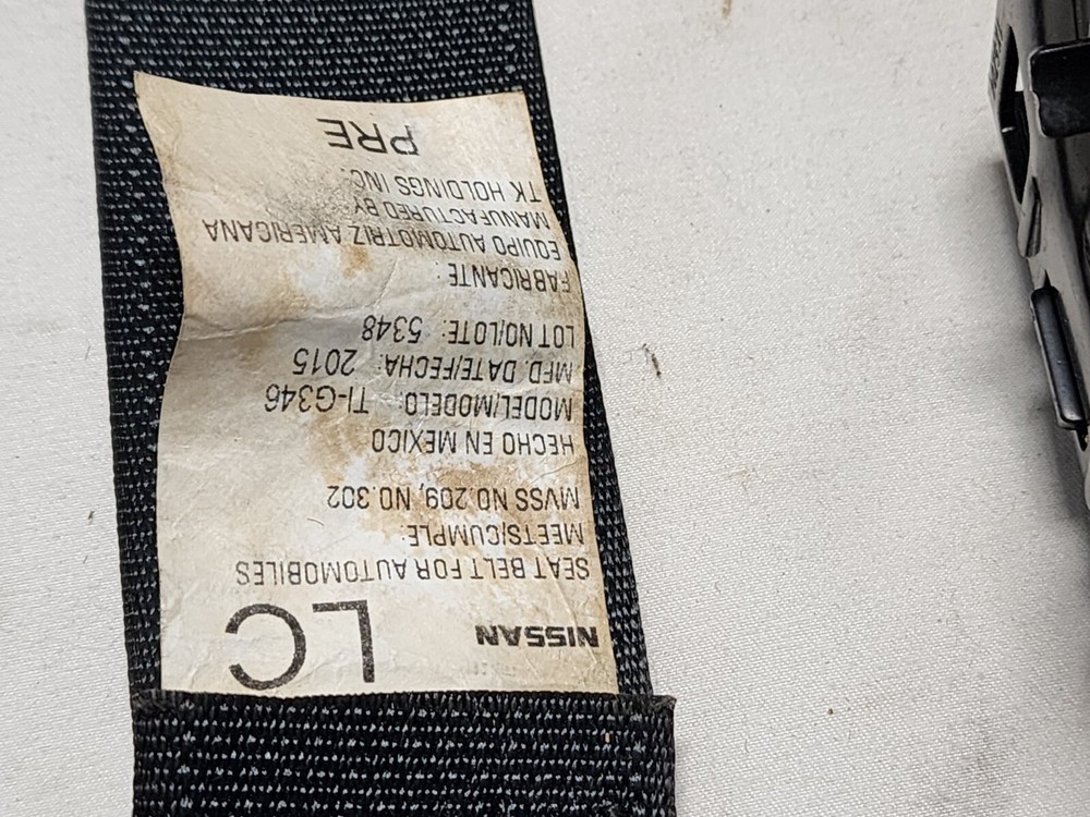 2013 - 2015 Nissan Versa Note Drivers & Passengers Front Seat Belts