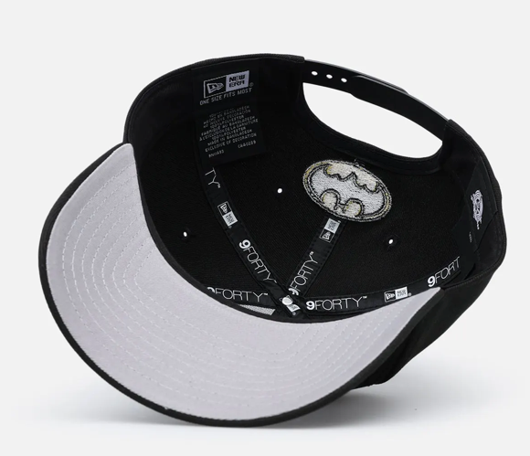 Batman Cape DC Comics New Era 9Forty A Frame Snapback Cap Hat - Black