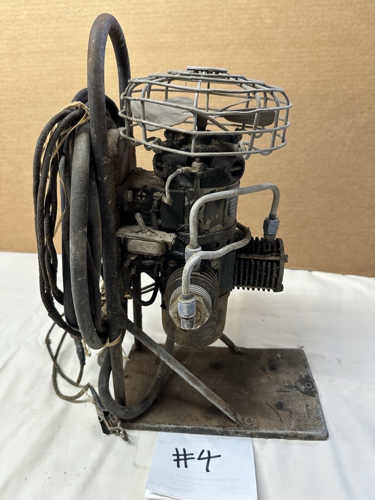 Cornelius 32-R-300 Aircraft Air Compressor