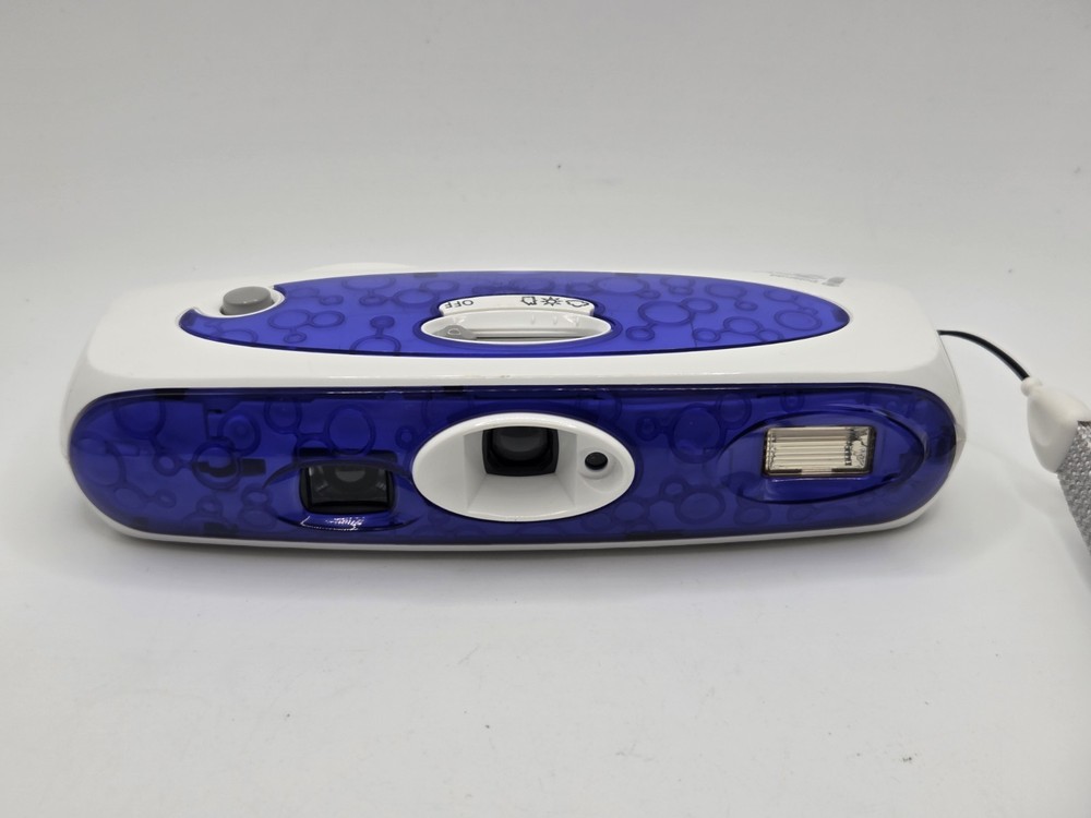 POLAROID I-zone Camera White & Blue Retro Vtg