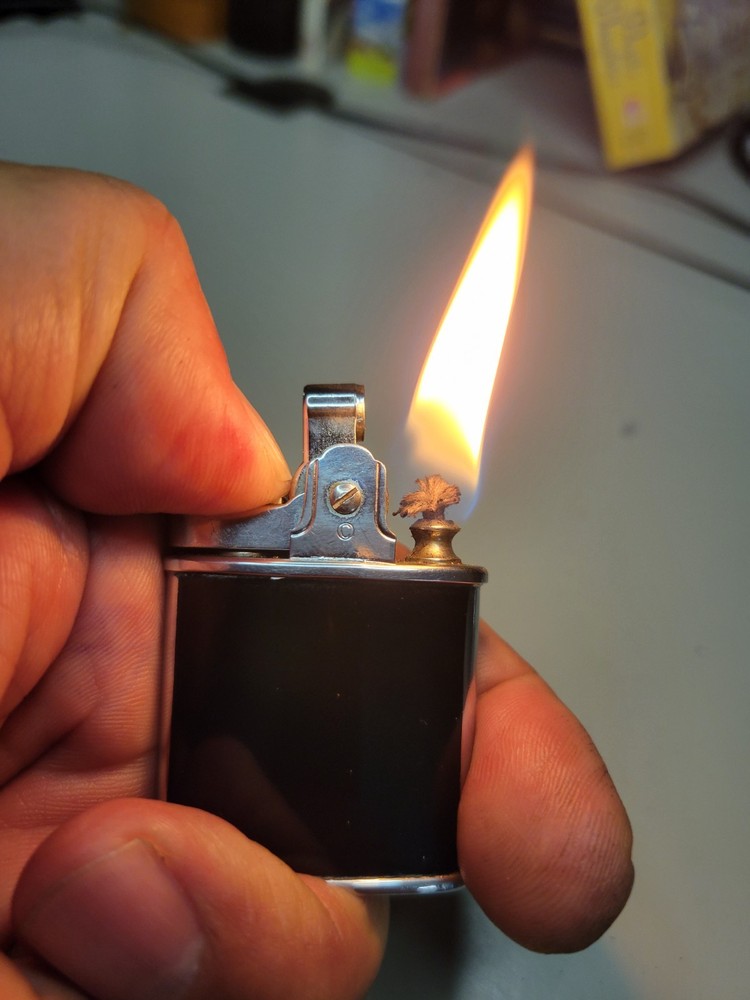 Vintage1929's Ronson Princess LIghter  WOKING