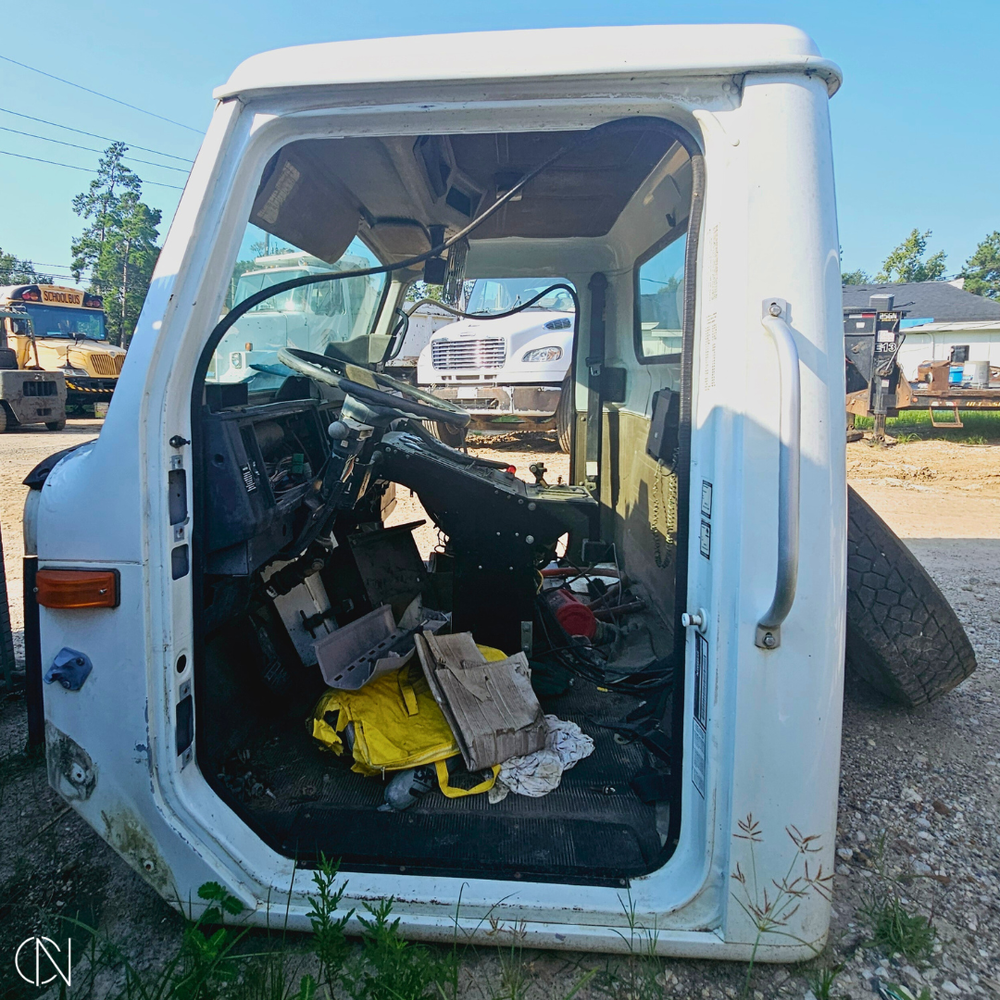 Used 1999 - 2002 International 4700 | Cab Assembly