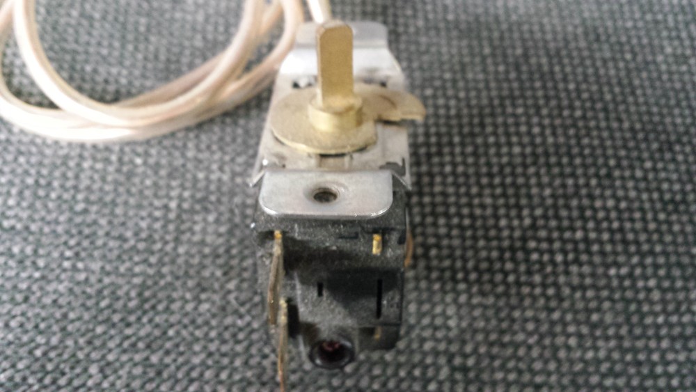 TEMPERATURE SWITCH? Storage Find! Adjustable? Comet Type 2326-7 M&E Who Knows Him?