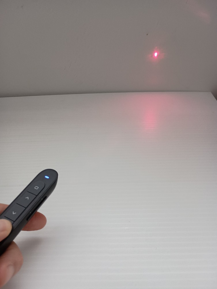 Wireless PowerPoint Clicker Remote w/ Red Laser Pointer USB Presenter New