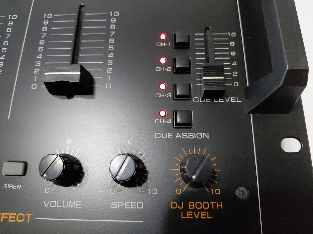 GEMINI PMX-2500 Preamp Equalizer Mixer DJ Audio Counsel-Powers On