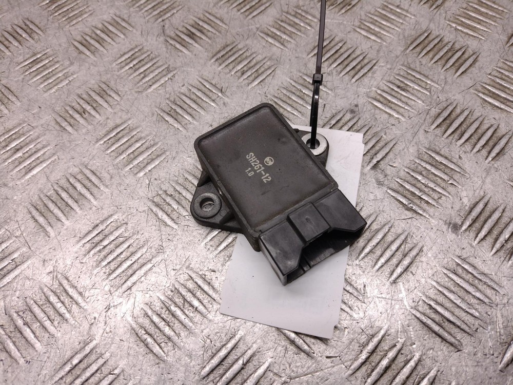 1993 HONDA CB750  Regulator Recitfier
