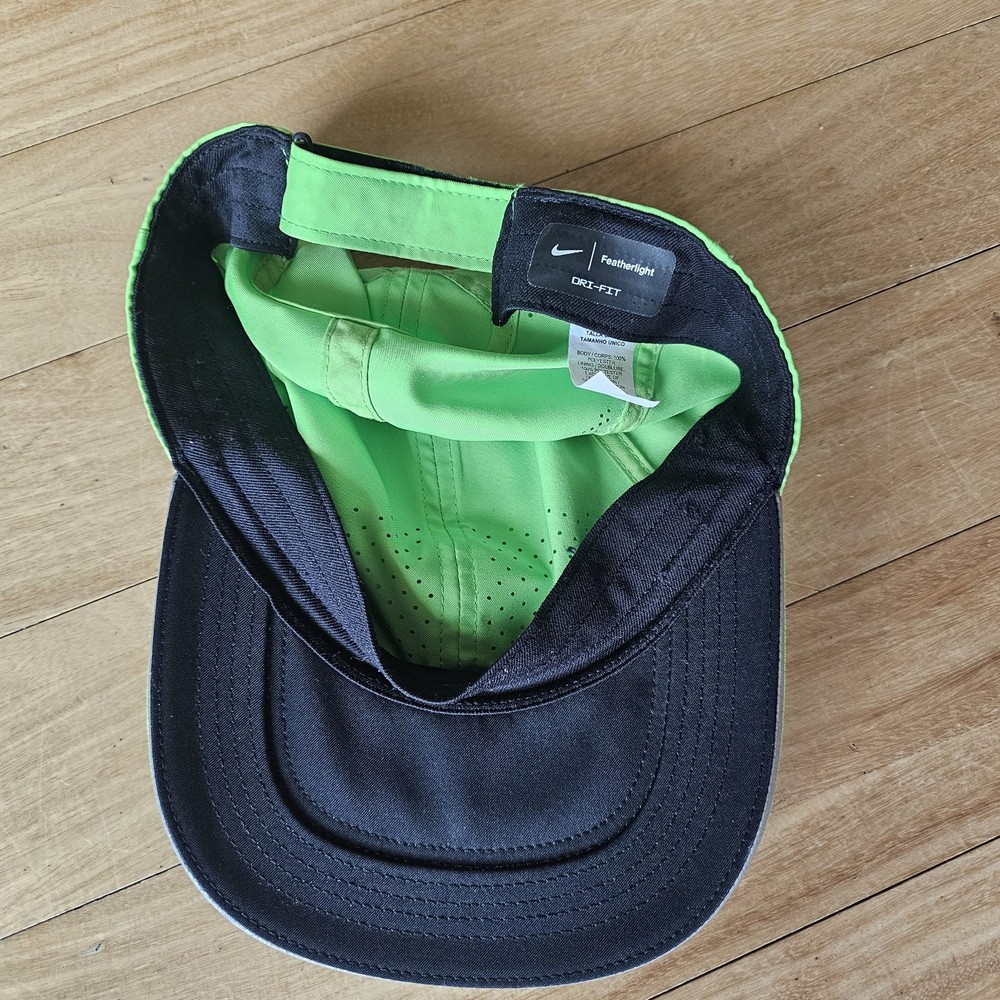 Nike Featherlight Dri-FIT Green Adjustable Baseball Cap Breathable One Size