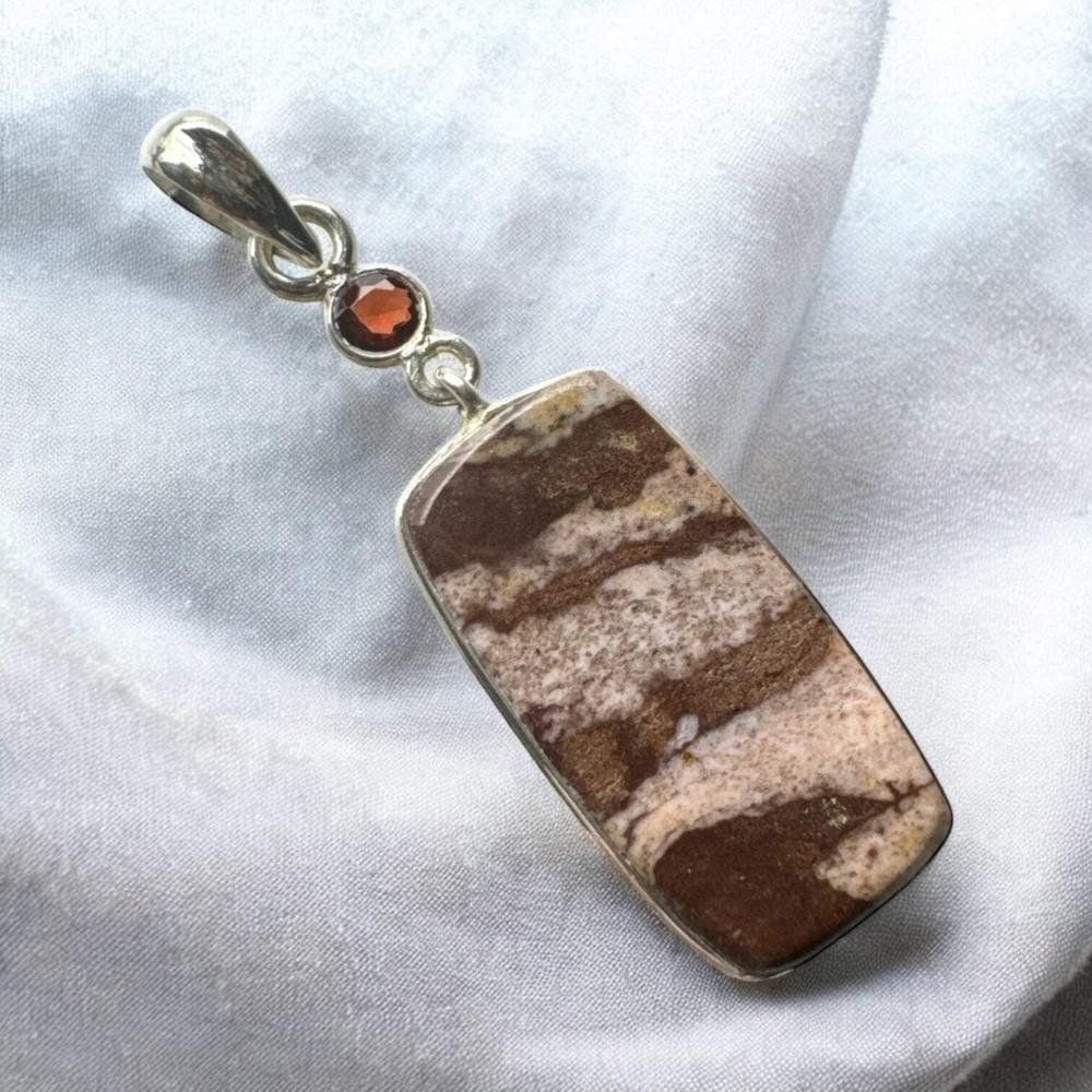 Coconut Jasper & Garnet Solid 925 Sterling Silver Pendant