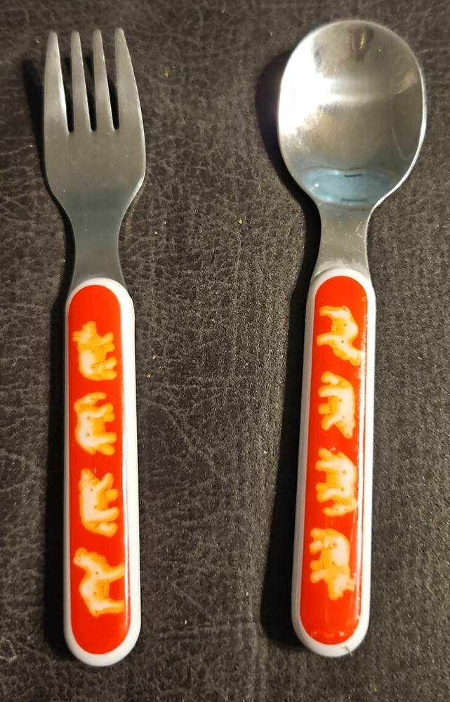 Nabisco Barnum's Animals Commemorative Plate Spoon Fork Bowl