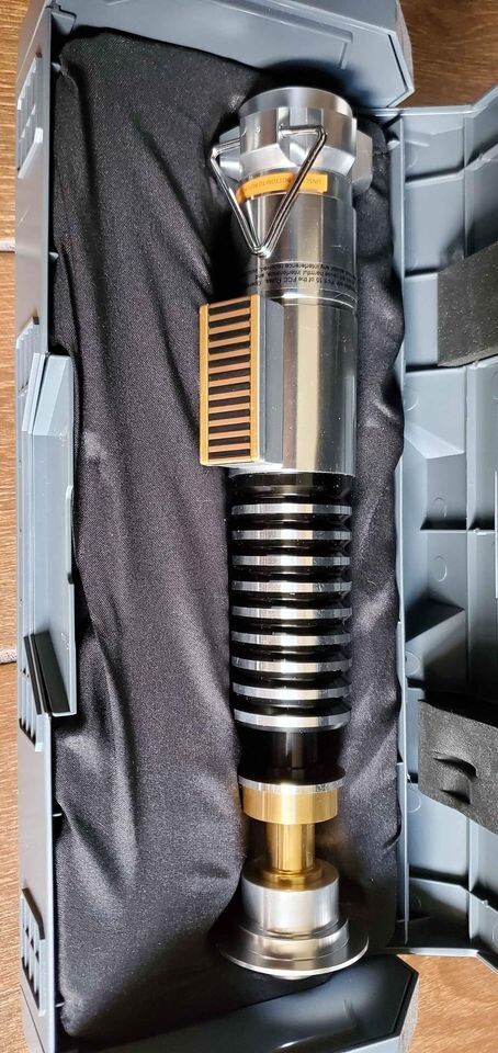 luke skywalker lightsaber hilt