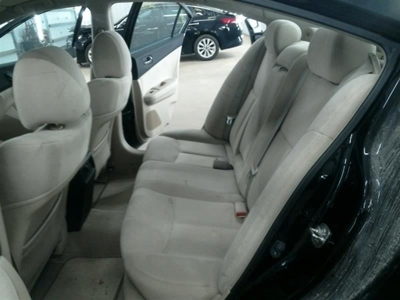 MAXIMA 2013 High Mounted Stop Light 104650029