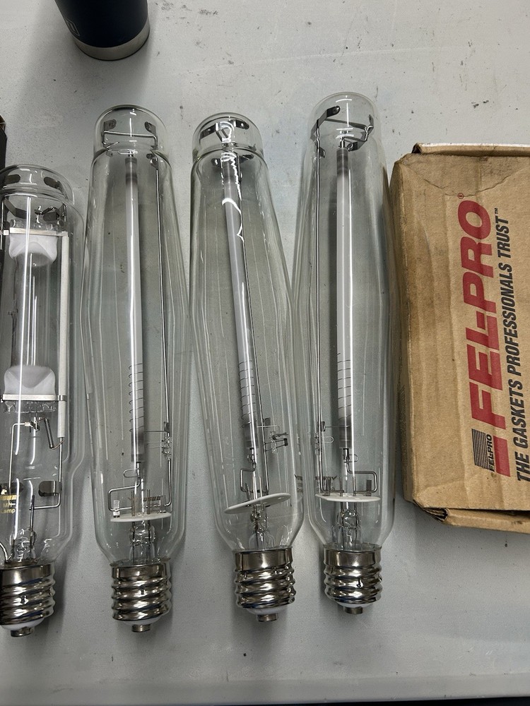 6 Vivosun 1000w Grow Bulbs