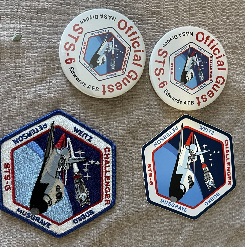 CHALLENGER SPACE SHUTTLE BOOKLET PATCH PIN DECAL