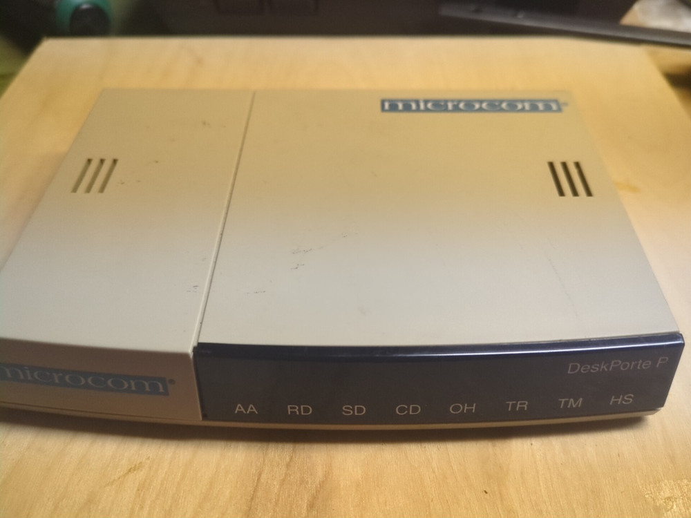 Microcom Deskport P Modem