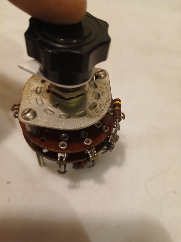 8 Position Rotary Switch with Knob