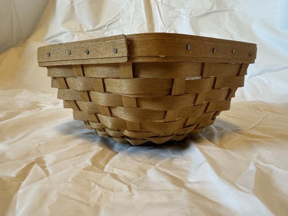 Longaberger 2009 Hostess Appreciation Star Basket with Protector