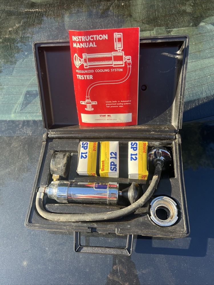 Stant ST255 Cooling System Pressure Tester With Manual/Case