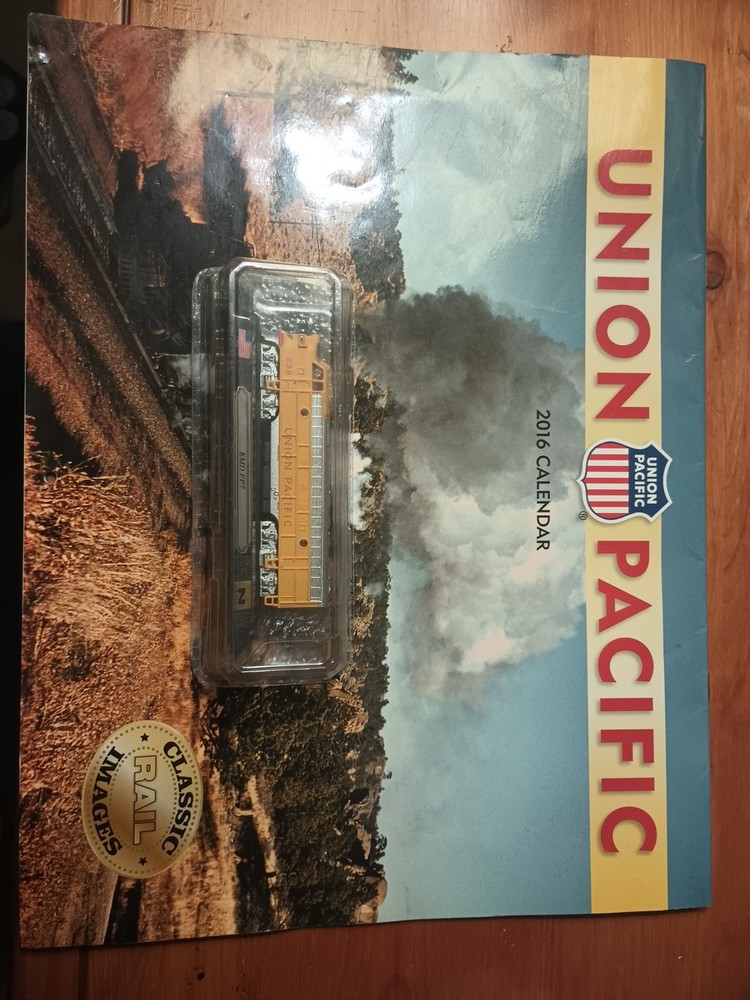 Union Pacific 2016 Callendrr And Train