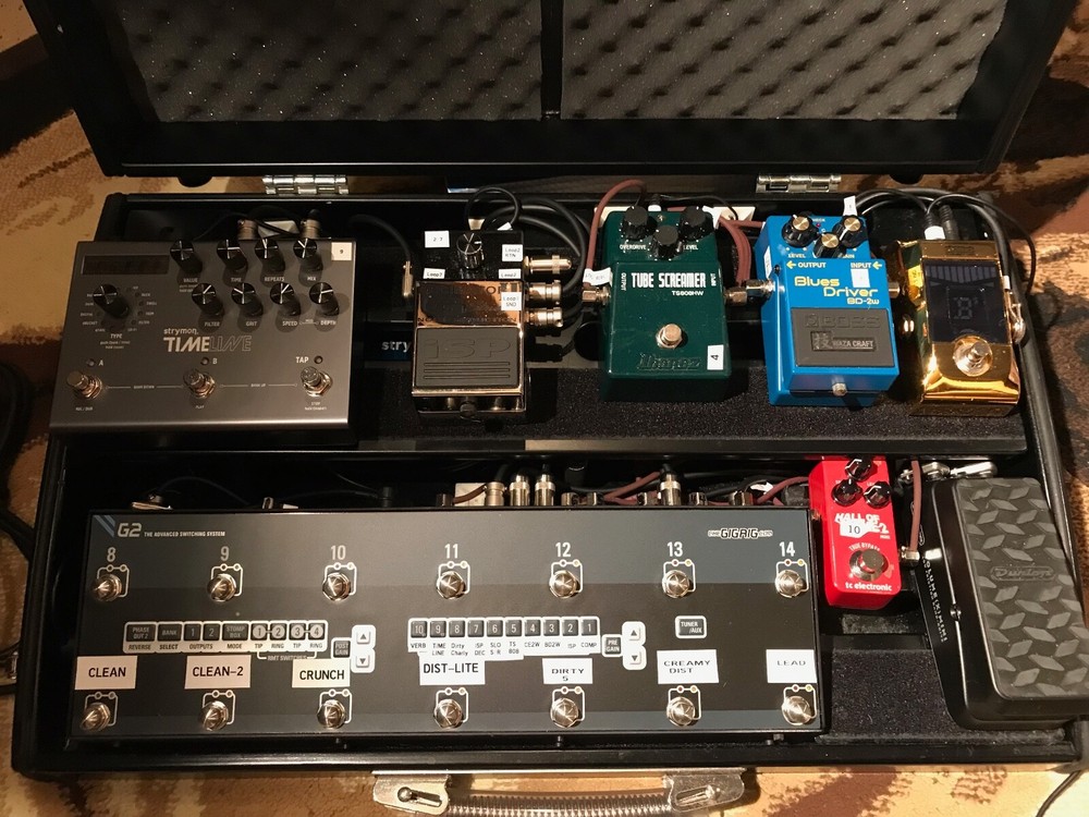 GigRig G2 Custom Guitar Pedal Board, 13 pedals/components, Schmidt Array w/Lid