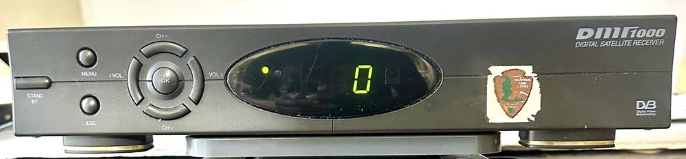 Digital Video Broadcasting DMT1000 Digital Multimedia Satellite Receiver