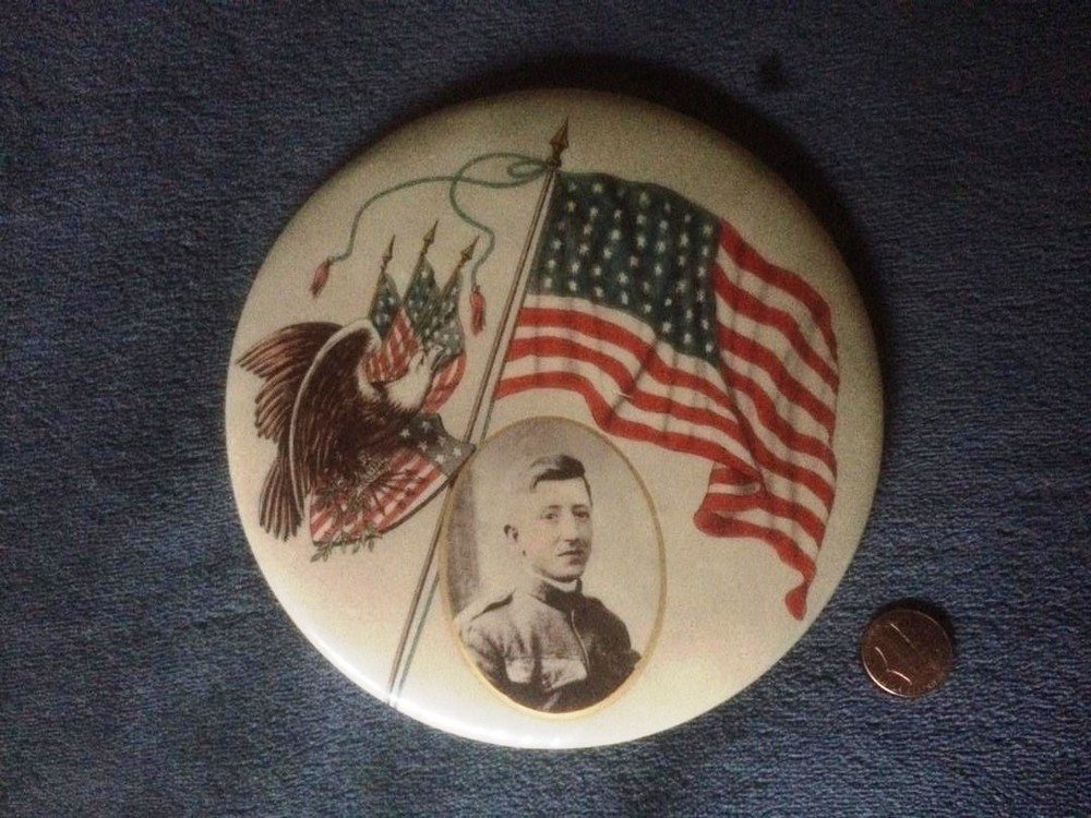 VERY LARGE WORLD WAR ONE LOST SERVICEMAN MEMORIAL BUTTON