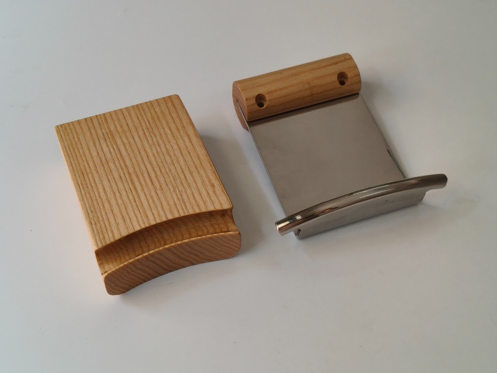 Hat brim curler. Millinery tool.