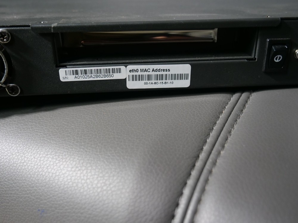 Sophos / Astaro Security Gateway 220 / 8-Port 2xUSB 10/100/1000
