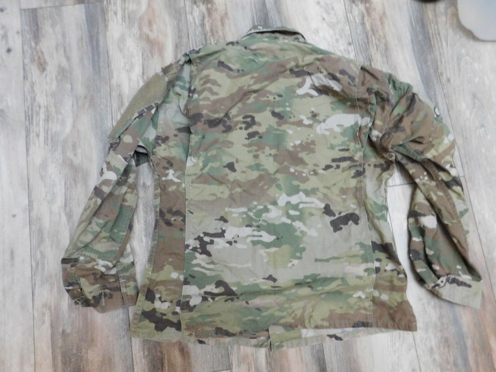 US ARMY OCP COAT SZ SMALL - SHORT