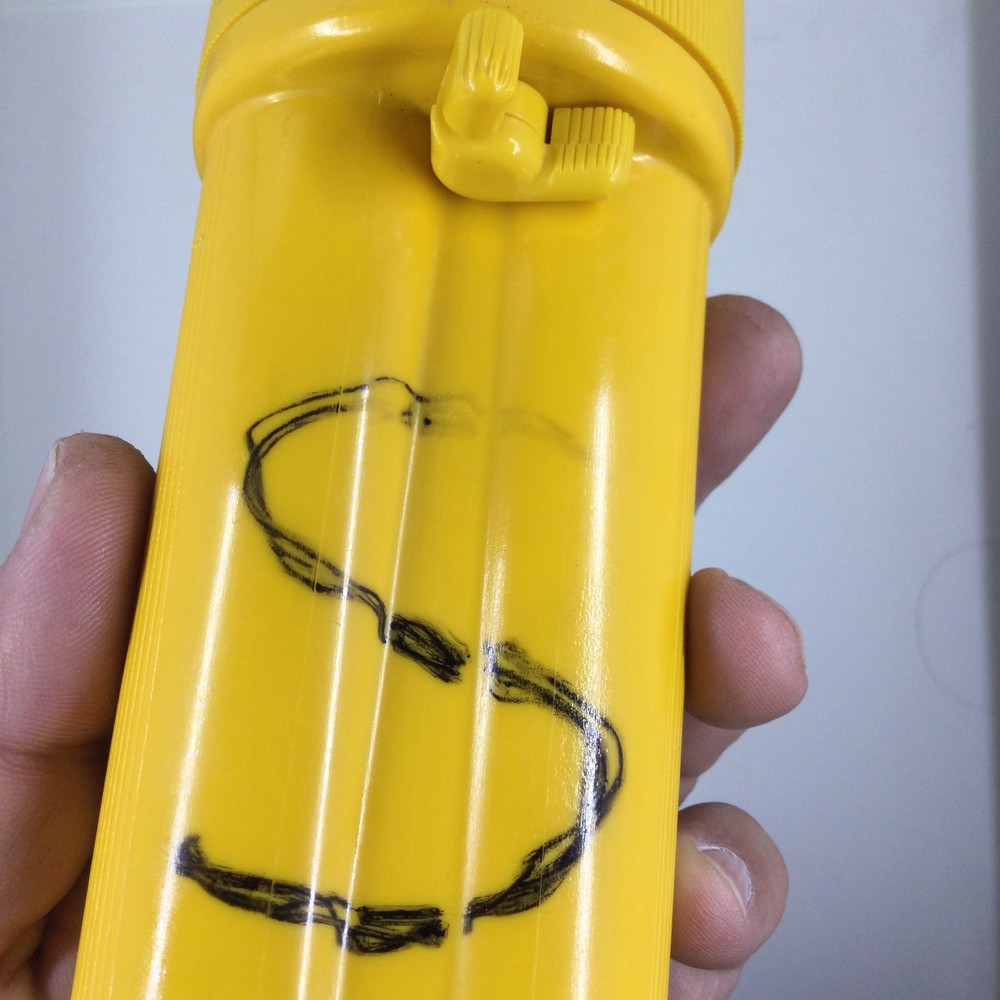 YELLOW Ikelite MINI C-LITE Underwater Dive Light With Clip - Tested