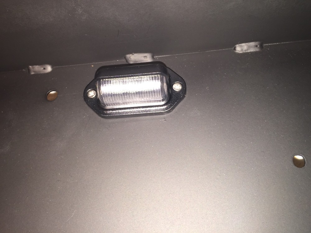 HUMVEE REAR LICENSE PLATE BRACKET FRAME + LIGHT- PJ - NO DRILL TO INSTALL