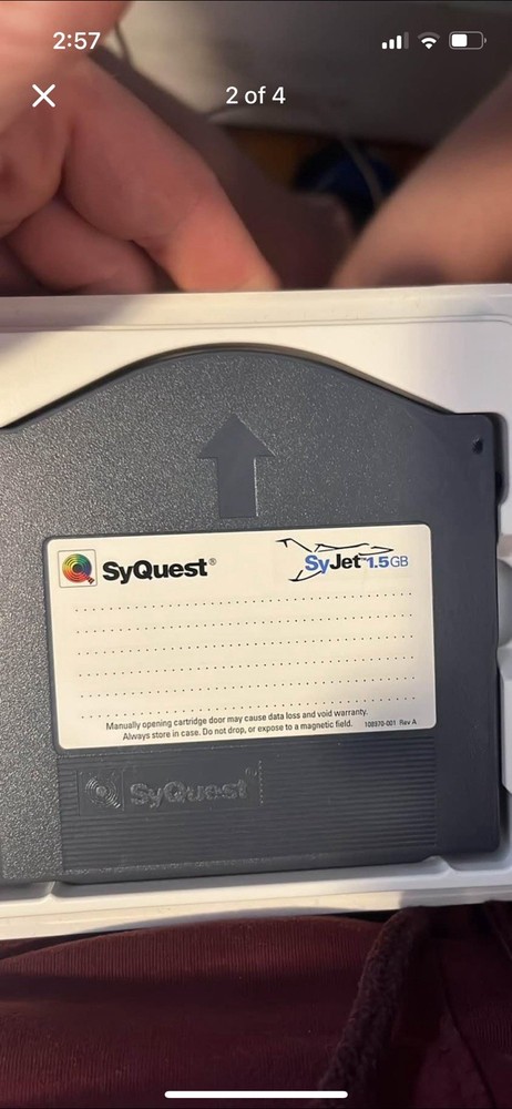 Syquest Removable 1.5 Gigabyte Hard Disc