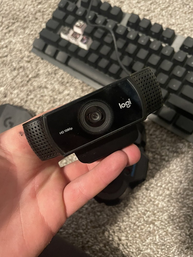 Gaming Keyboard,mouse, And Streaming Cam