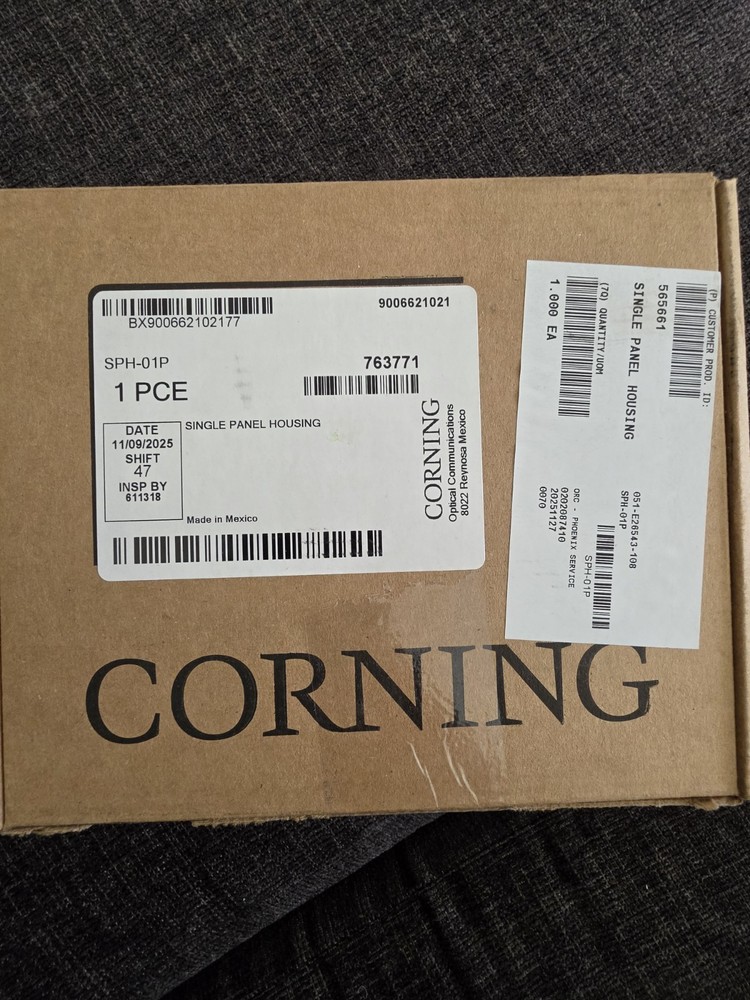 Corning Single-Panel Housing Wall-Mountable Black, CCH Panel SPH-01P