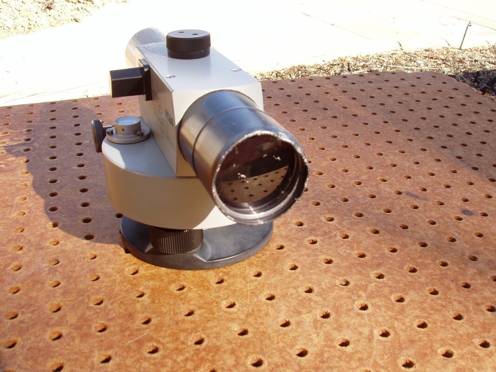 ZEISS NI2 AUTOMATIC LEVEL SURVEYING + UGLY CASE + ISSUES WEST GERMANY