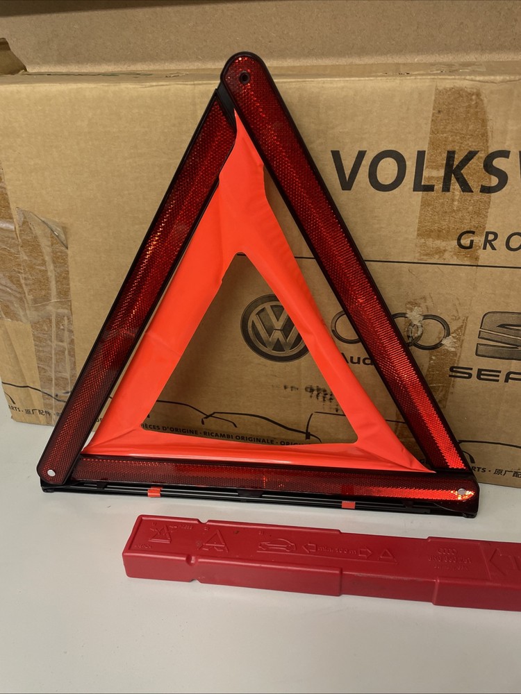 GENUINE AUDI Q3 RS6 RS5 WARNING TRIANGLE TOOL 8K0860251