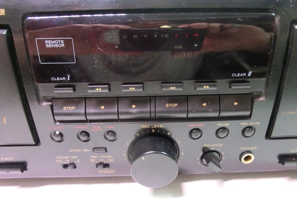 TEAC W-780R double cassette deck