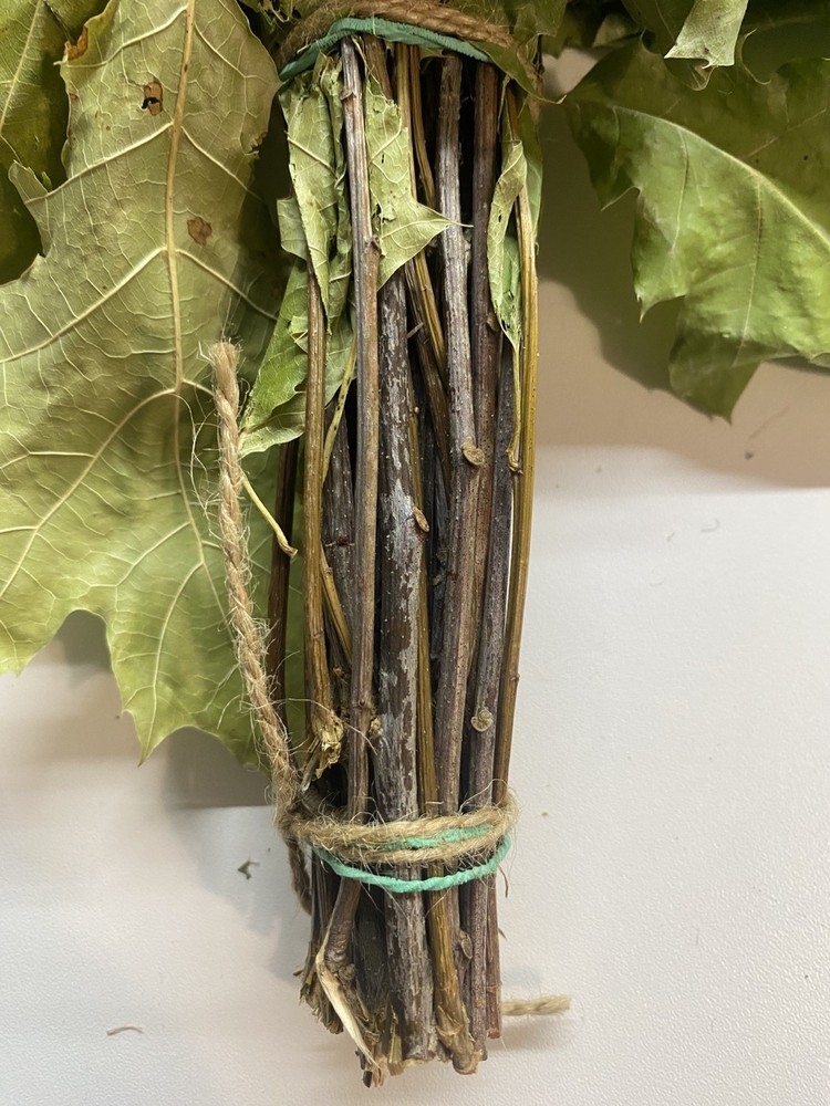 20 Oak Sauna Whisks (Venik) – Natural Handcrafted Banya & Sauna Bundle