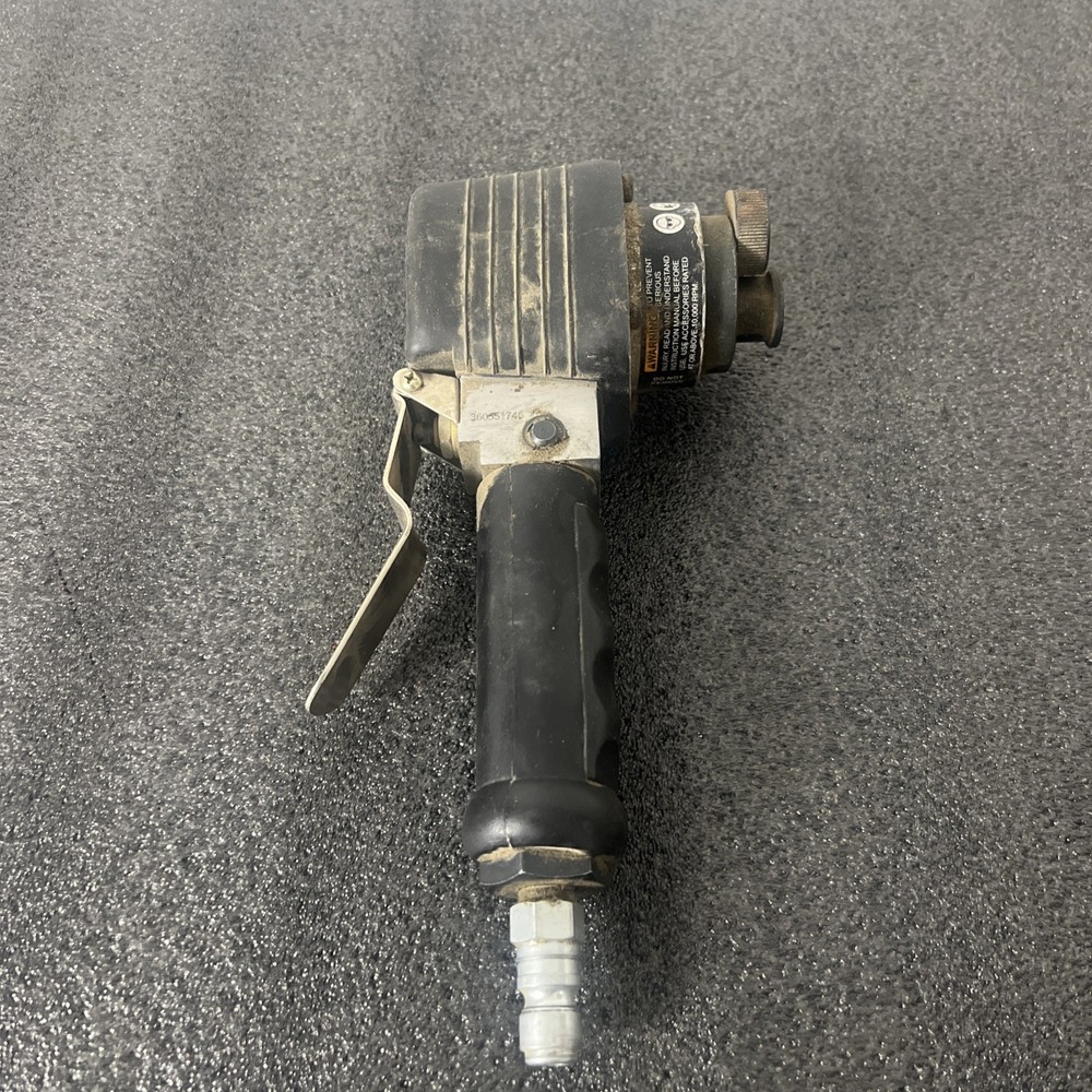 Central Pneumatic 6" Dual Action Air Sander (68152) Untested