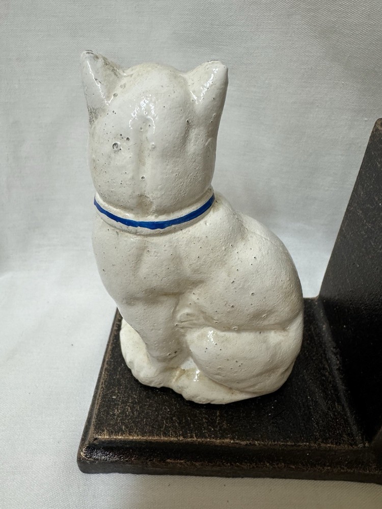 Vintage Style Cast Iron Cat Bookends