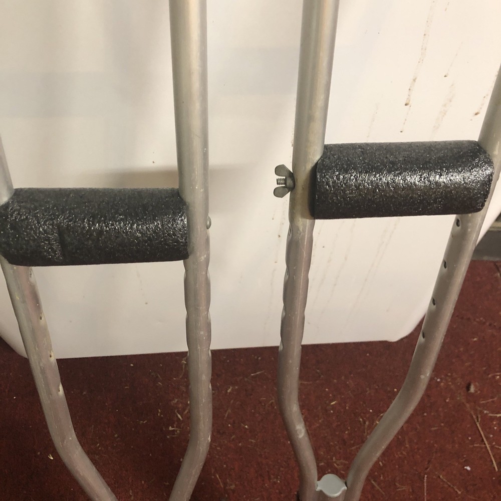 Aluminum Crutches￼