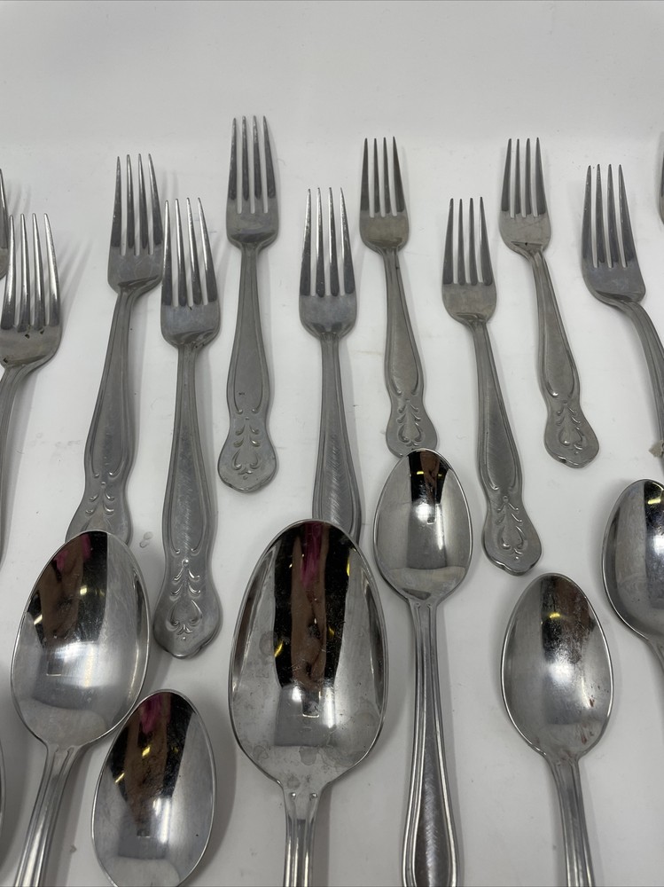 45pc Hampton Silversmiths AMERICANA CLASSIC Stainless Serving For 8 Flatware