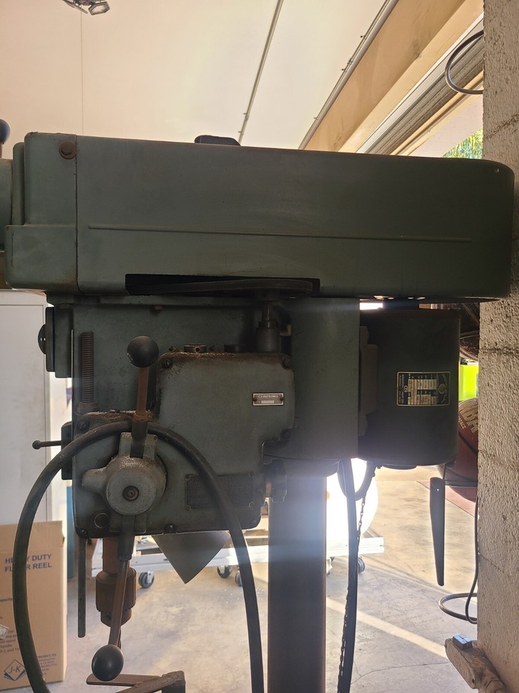 CLAUSING SERIES 22V 20" VARIABLE SPEED FLOOR STAND DRILL PRESS